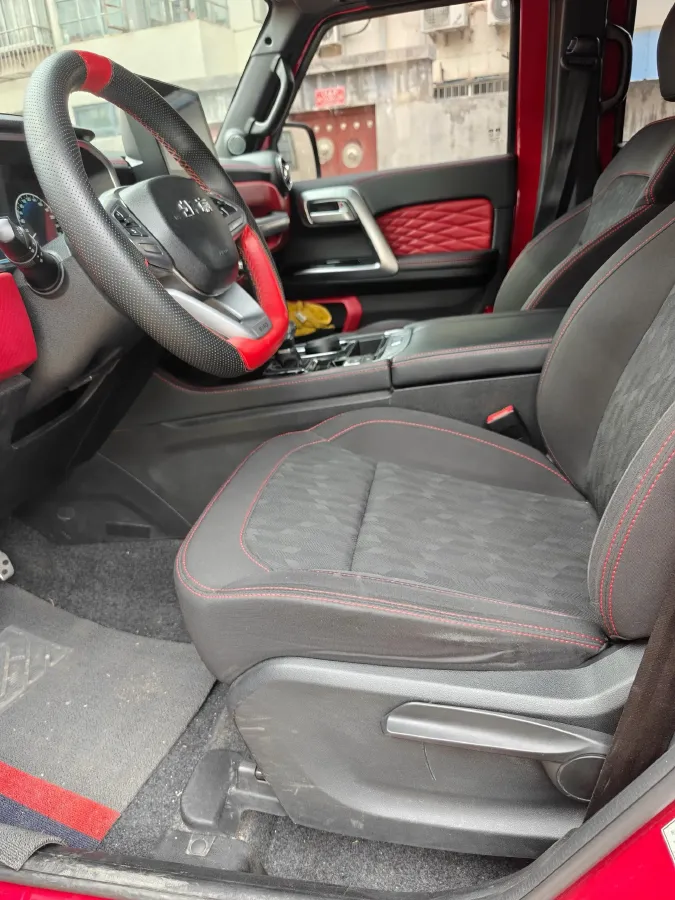 2022 Beijing BJ40 2.0T 224HP L4 8AT,autocango,china used car exporter,china ev exporter,chinese used car exporter,chinese used ev exporter