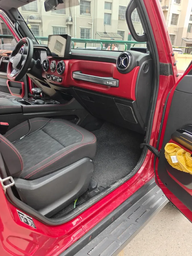 2022 Beijing BJ40 2.0T 224HP L4 8AT,autocango,china used car exporter,china ev exporter,chinese used car exporter,chinese used ev exporter