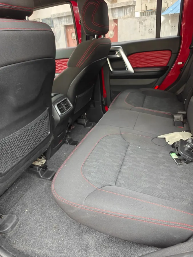 2022 Beijing BJ40 2.0T 224HP L4 8AT,autocango,china used car exporter,china ev exporter,chinese used car exporter,chinese used ev exporter