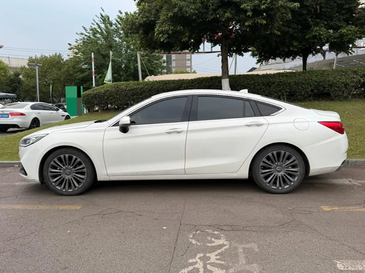 2020 HongQi H5 1.8T 197HP L4 6AT,autocango,china used car exporter,china ev exporter,chinese used car exporter,chinese used ev exporter