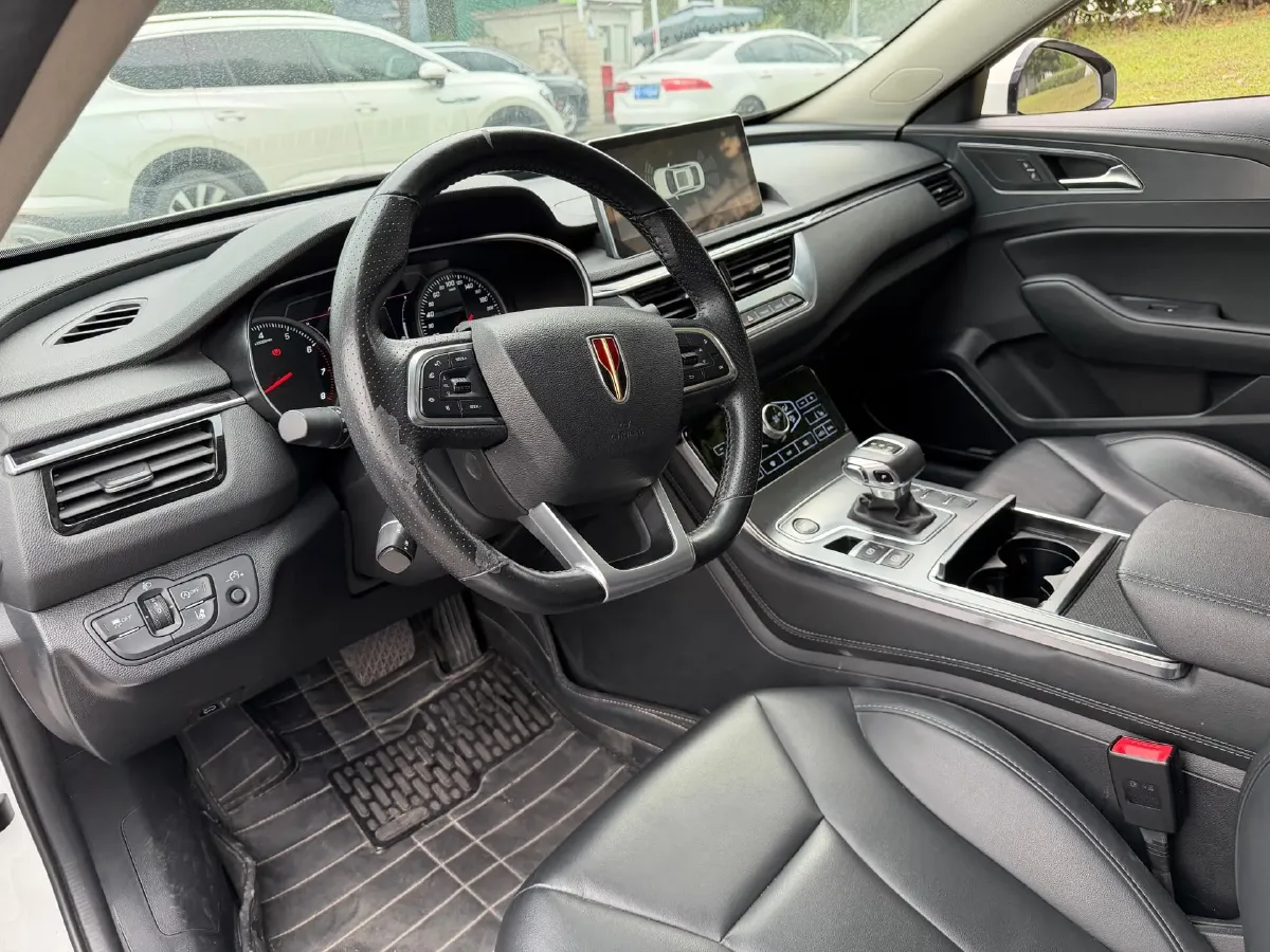 2020 HongQi H5 1.8T 197HP L4 6AT,autocango,china used car exporter,china ev exporter,chinese used car exporter,chinese used ev exporter