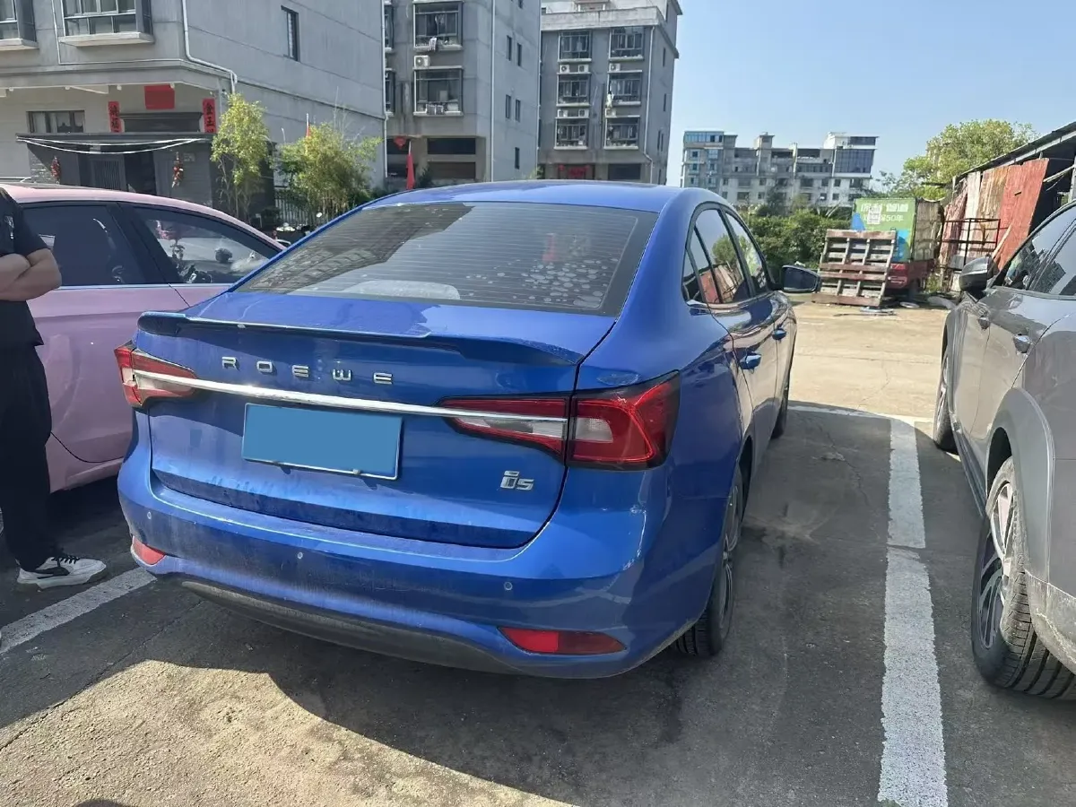 2019 Roewe i5 1.5L 120HP L4 5MT,autocango,china used car exporter,china ev exporter,chinese used car exporter,chinese used ev exporter