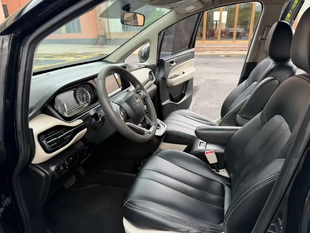 2021 GAC Trumpchi M6 1.5T 169HP L4 7DCT,autocango,china used car exporter,china ev exporter,chinese used car exporter,chinese used ev exporter