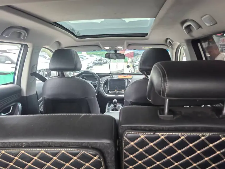 2018 DongFeng Fengon Fengon 580 1.5T 150HP L4 6MT,autocango,china used car exporter,china ev exporter,chinese used car exporter,chinese used ev exporter