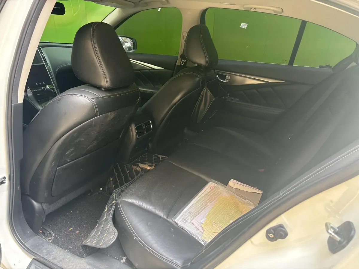 2018 Jeep Grand Commander 2.0T 265HP L4 9AT,autocango,china used car exporter,china ev exporter,chinese used car exporter,chinese used ev exporter