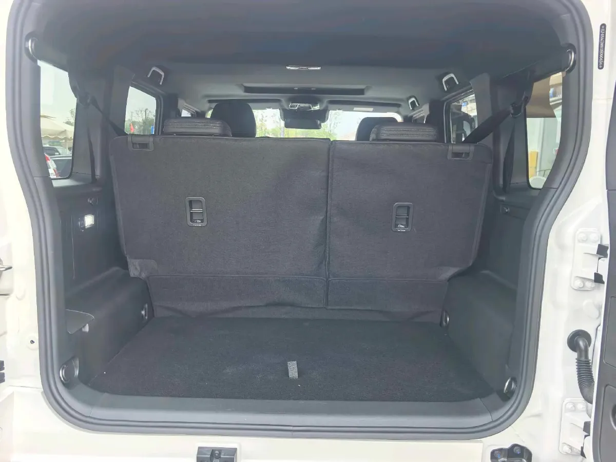 2024 212 212 T01 2.0T 252HP L4 8AT,autocango,china used car exporter,china ev exporter,chinese used car exporter,chinese used ev exporter