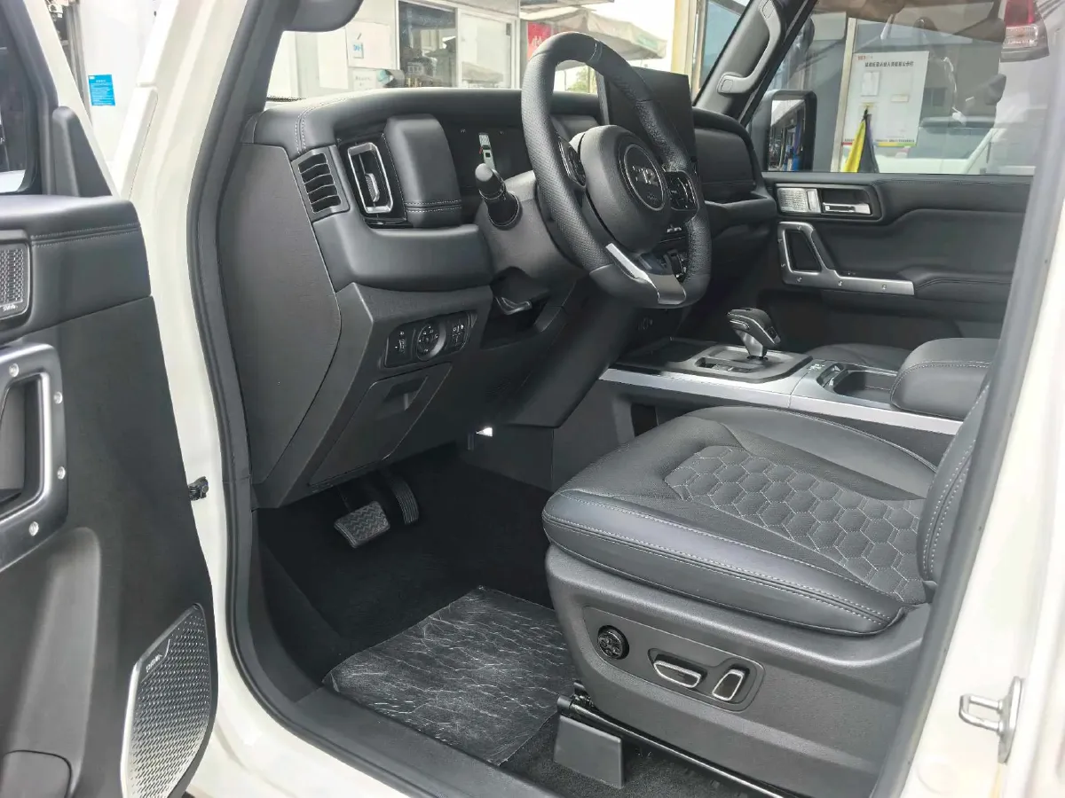 2024 212 212 T01 2.0T 252HP L4 8AT,autocango,china used car exporter,china ev exporter,chinese used car exporter,chinese used ev exporter