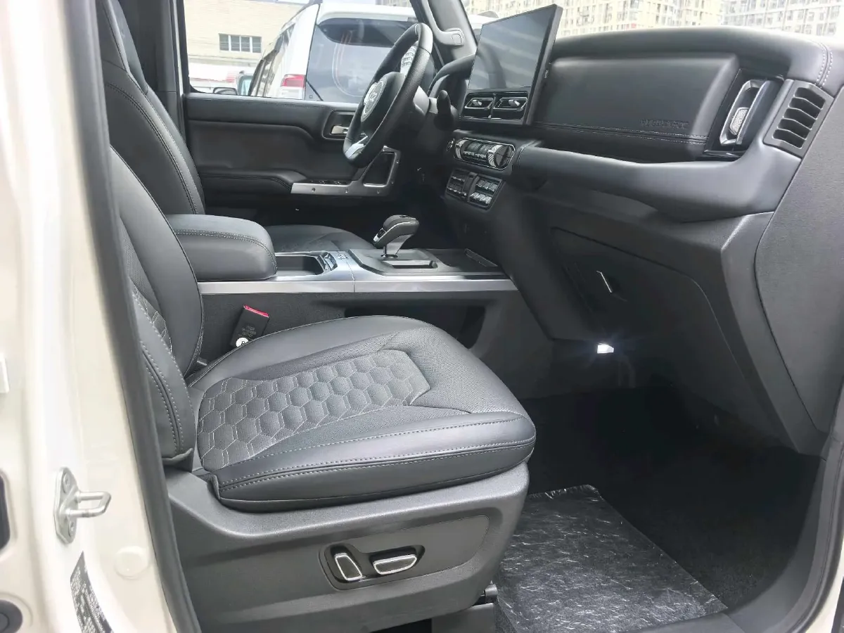 2024 212 212 T01 2.0T 252HP L4 8AT,autocango,china used car exporter,china ev exporter,chinese used car exporter,chinese used ev exporter