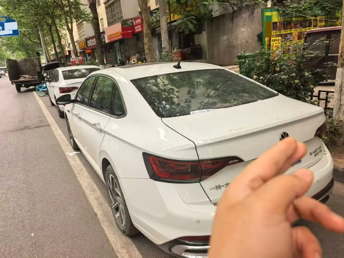 2023 Volkswagen Sagitar 1.5T 160HP L4 7DCT,autocango,china used car exporter,china ev exporter,chinese used car exporter,chinese used ev exporter