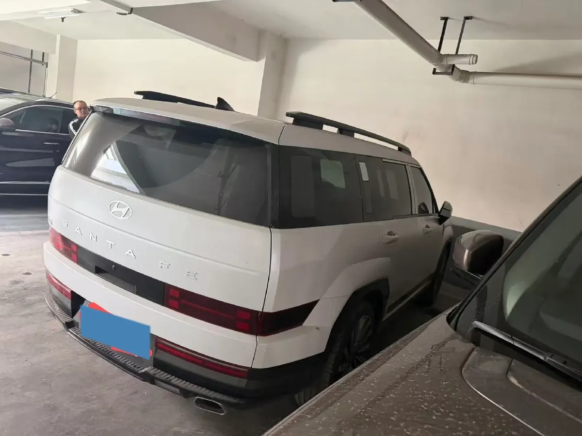 2024 Hyundai Santafe 2.0T 247HP L4 8AT,autocango,china used car exporter,china ev exporter,chinese used car exporter,chinese used ev exporter