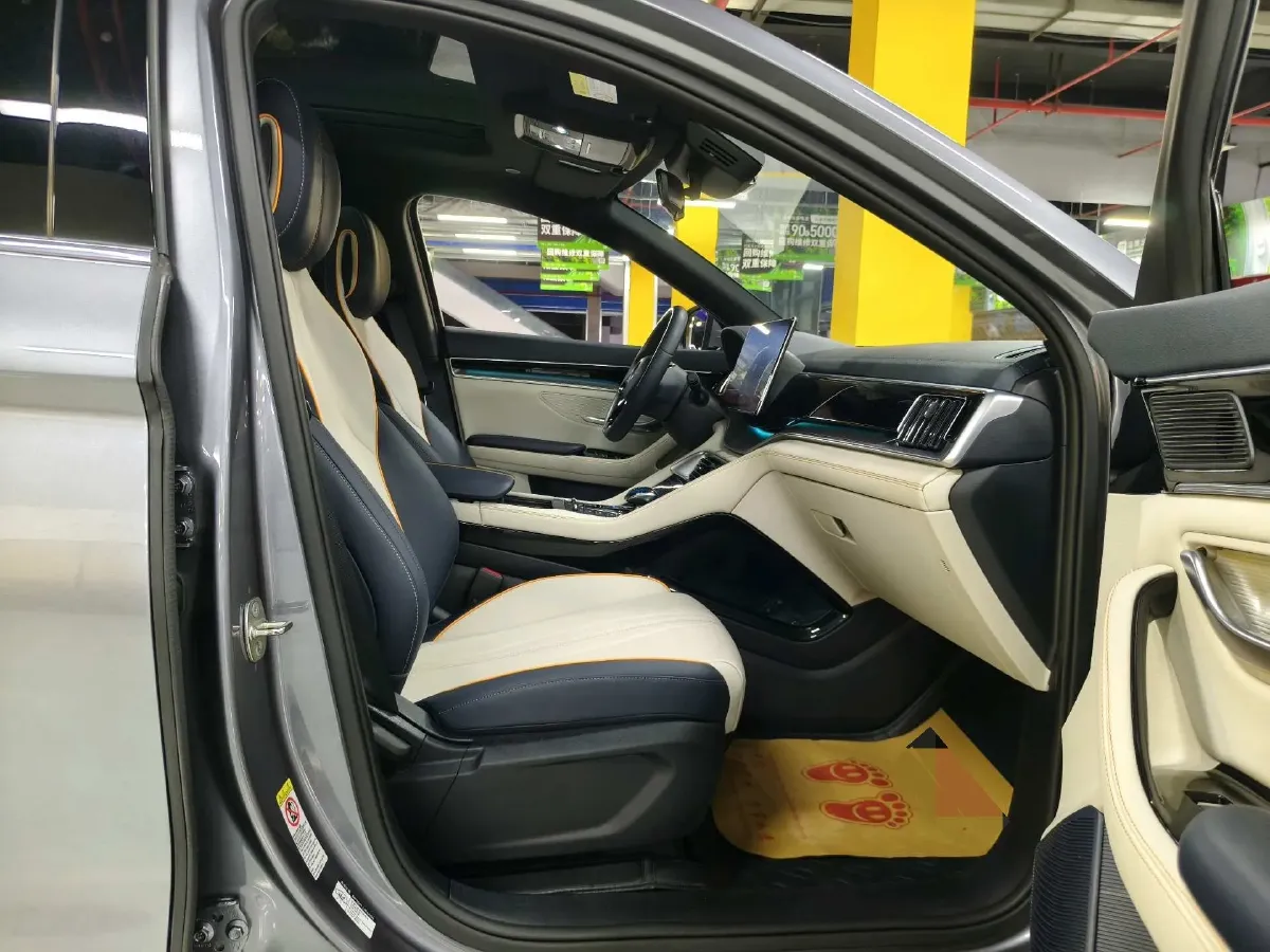 2021 Geely JiaJi 1.5T 177HP L3 7DCT PHEV 11.3KWH,autocango,china used car exporter,china ev exporter,chinese used car exporter,chinese used ev exporter