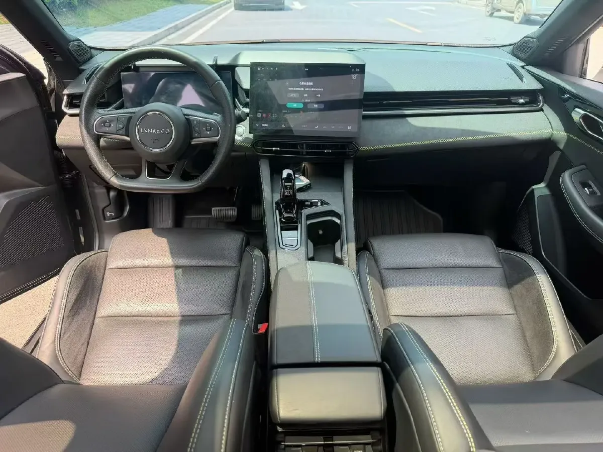 2023 LYNK&CO 03 2.0T 254HP L4 7DCT,autocango,china used car exporter,china ev exporter,chinese used car exporter,chinese used ev exporter