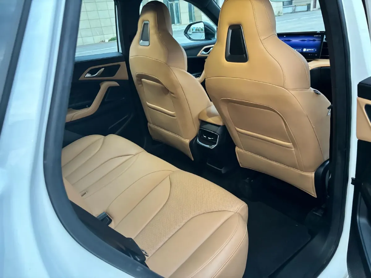 2023 Roewe RX5 1.5T 188HP L4 7DCT,autocango,china used car exporter,china ev exporter,chinese used car exporter,chinese used ev exporter