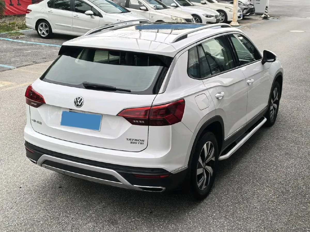 2019 Jeep Cherokee 2.0T 234HP L4 9AT,autocango,china used car exporter,china ev exporter,chinese used car exporter,chinese used ev exporter
