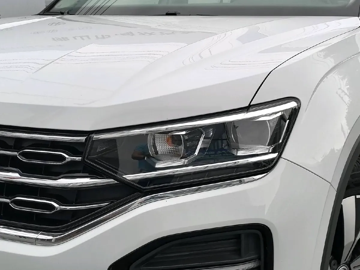 2019 Jeep Cherokee 2.0T 234HP L4 9AT,autocango,china used car exporter,china ev exporter,chinese used car exporter,chinese used ev exporter