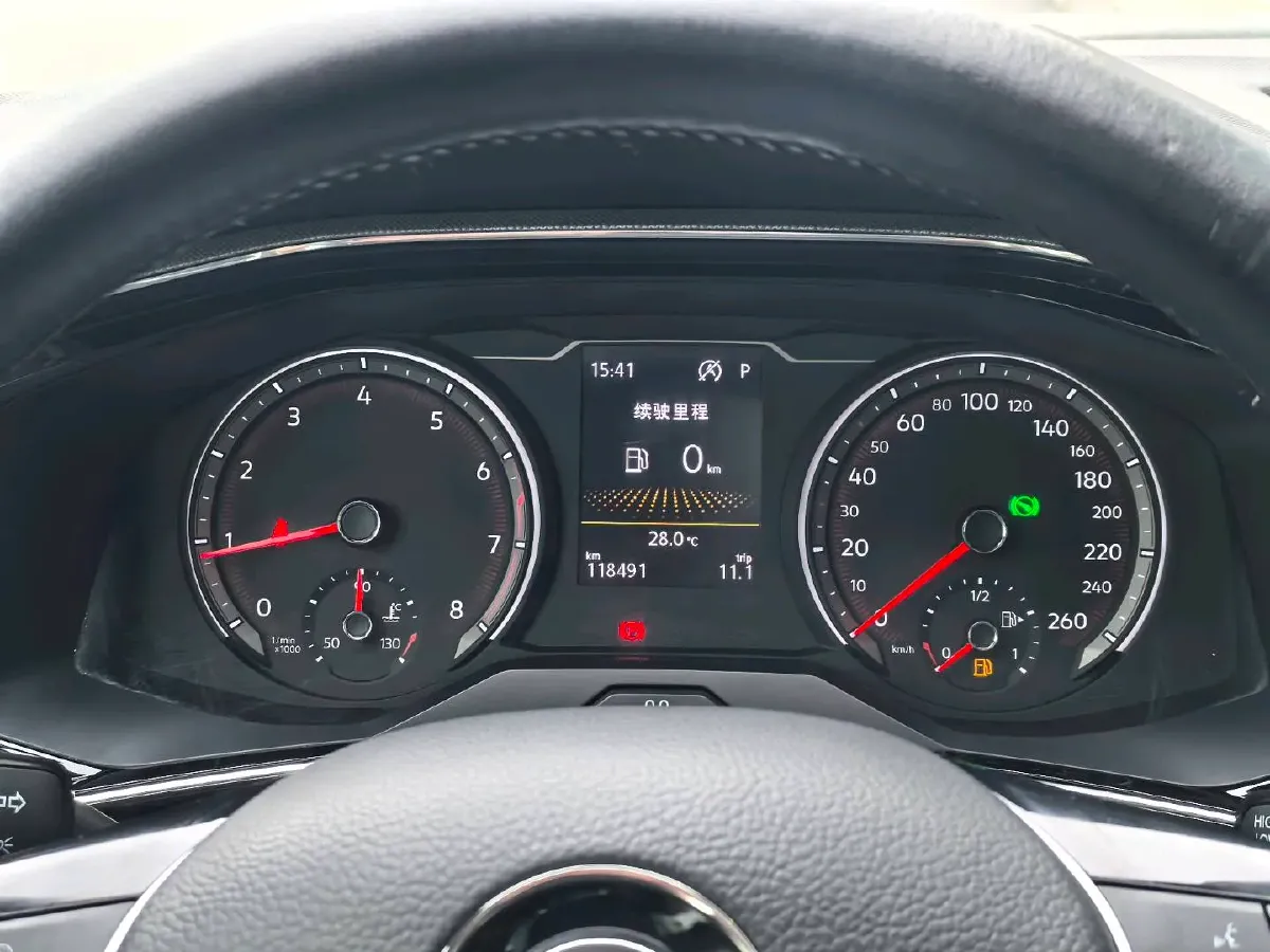 2019 Jeep Cherokee 2.0T 234HP L4 9AT,autocango,china used car exporter,china ev exporter,chinese used car exporter,chinese used ev exporter