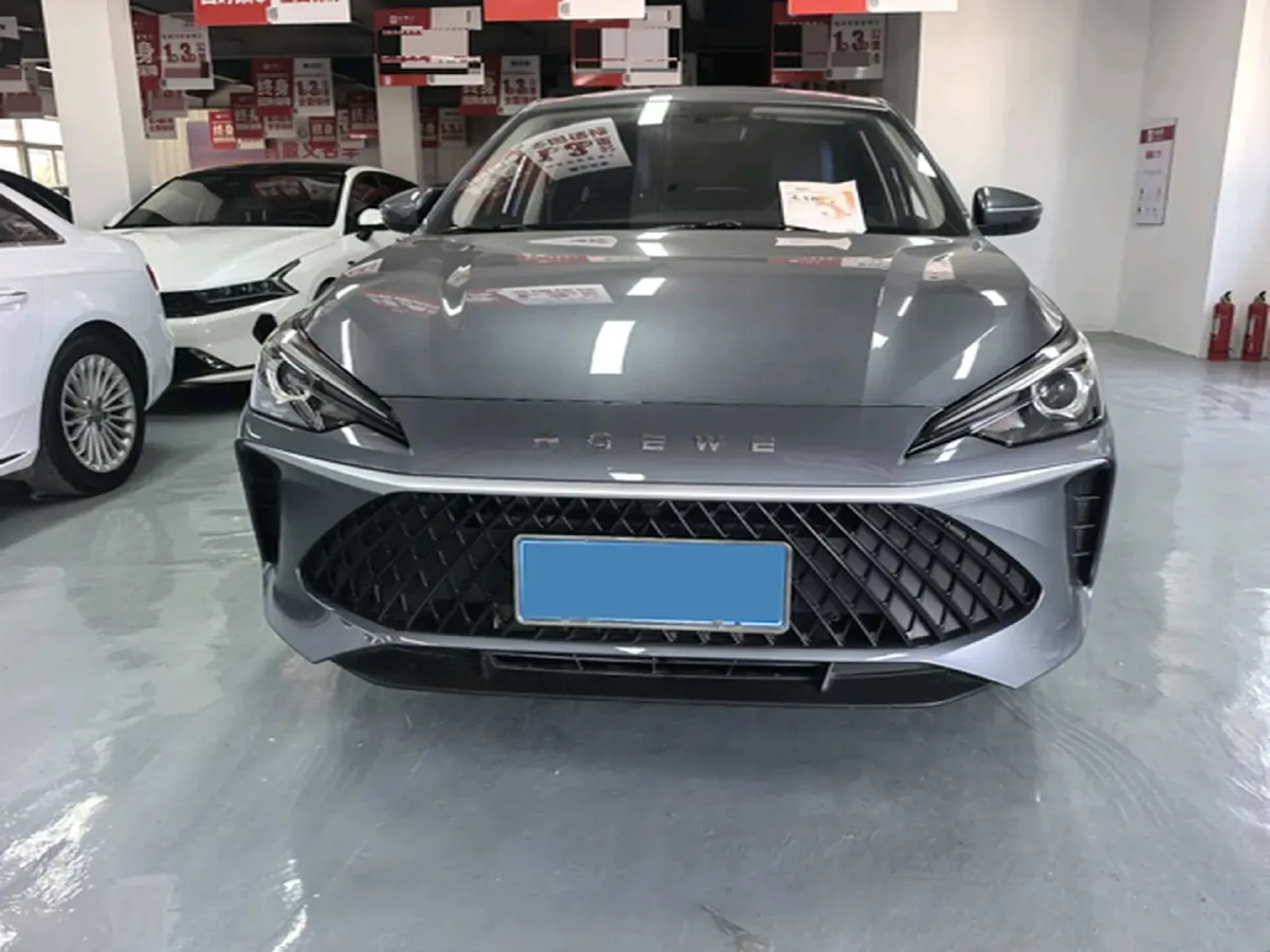 2023 Roewe i5 1.5L 129HP L4 5MT,autocango,china used car exporter,china ev exporter,chinese used car exporter,chinese used ev exporter