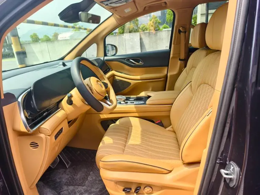 2022 Voyah Dream 1.5T 136HP L4 PHEV 25.57KWH,autocango,china used car exporter,china ev exporter,chinese used car exporter,chinese used ev exporter