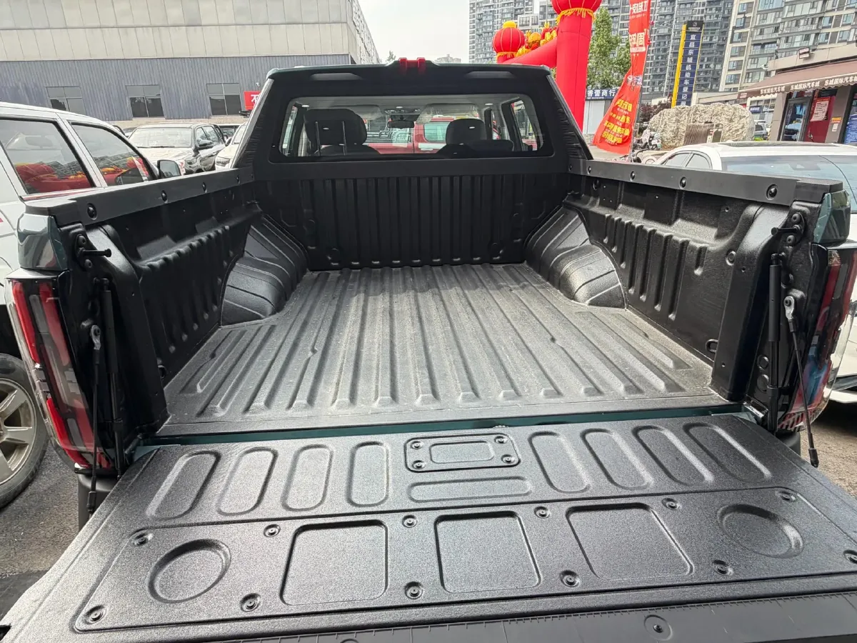 2025 MAXUS InterstellarX 2.5T 224HP L4 8AT,autocango,china used car exporter,china ev exporter,chinese used car exporter,chinese used ev exporter