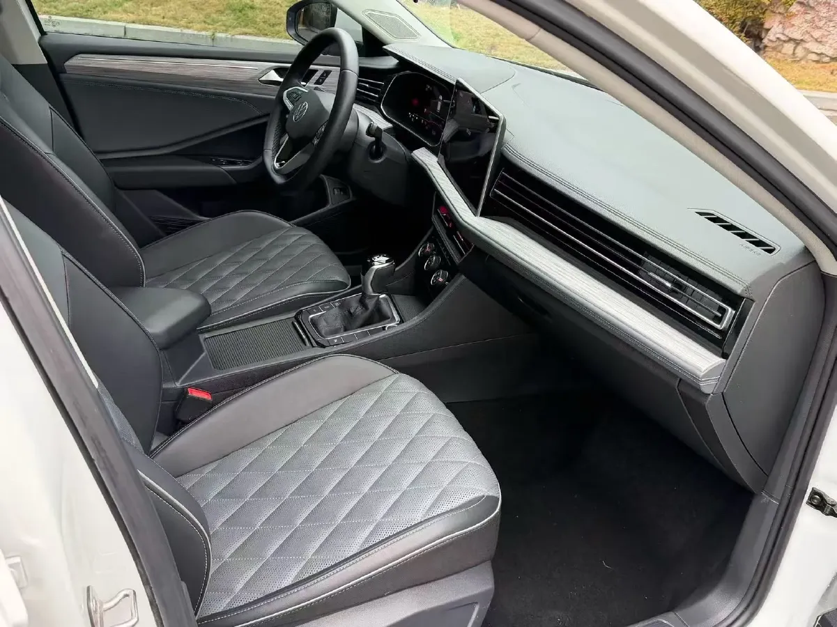 2023 Volkswagen Sagitar 1.5T 160HP L4 7DCT,autocango,china used car exporter,china ev exporter,chinese used car exporter,chinese used ev exporter