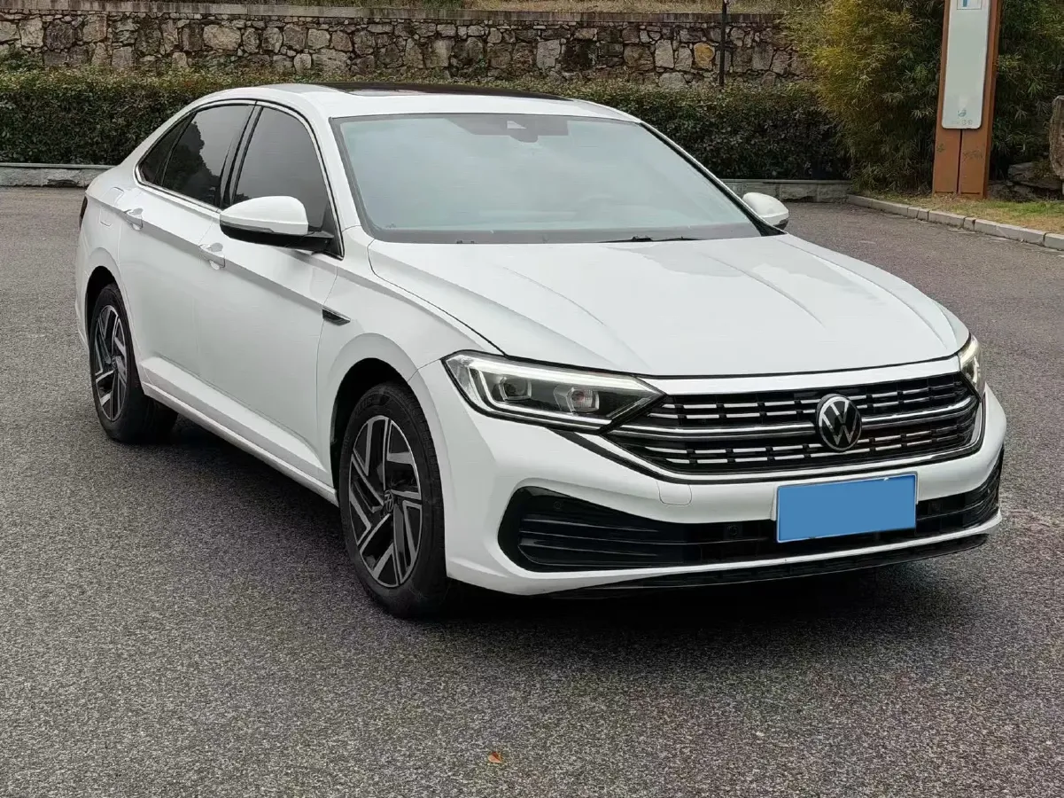 2023 Volkswagen Sagitar 1.5T 160HP L4 7DCT,autocango,china used car exporter,china ev exporter,chinese used car exporter,chinese used ev exporter