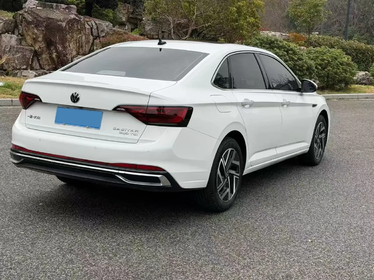2023 Volkswagen Sagitar 1.5T 160HP L4 7DCT,autocango,china used car exporter,china ev exporter,chinese used car exporter,chinese used ev exporter