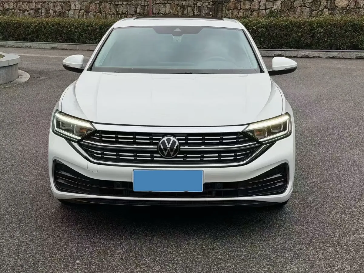 2023 Volkswagen Sagitar 1.5T 160HP L4 7DCT,autocango,china used car exporter,china ev exporter,chinese used car exporter,chinese used ev exporter