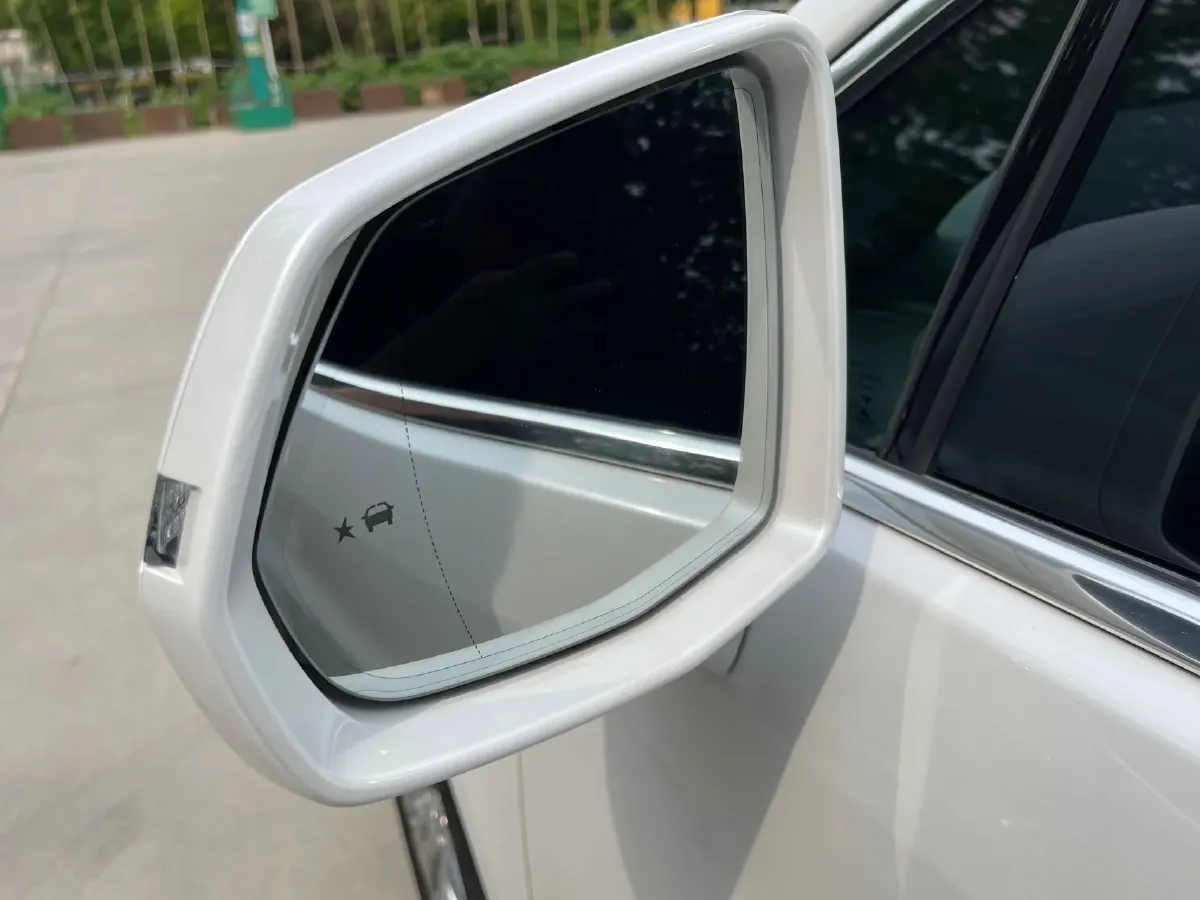 2023 Cadillac XT5 2.0T 237HP L4 9AT,autocango,china used car exporter,china ev exporter,chinese used car exporter,chinese used ev exporter