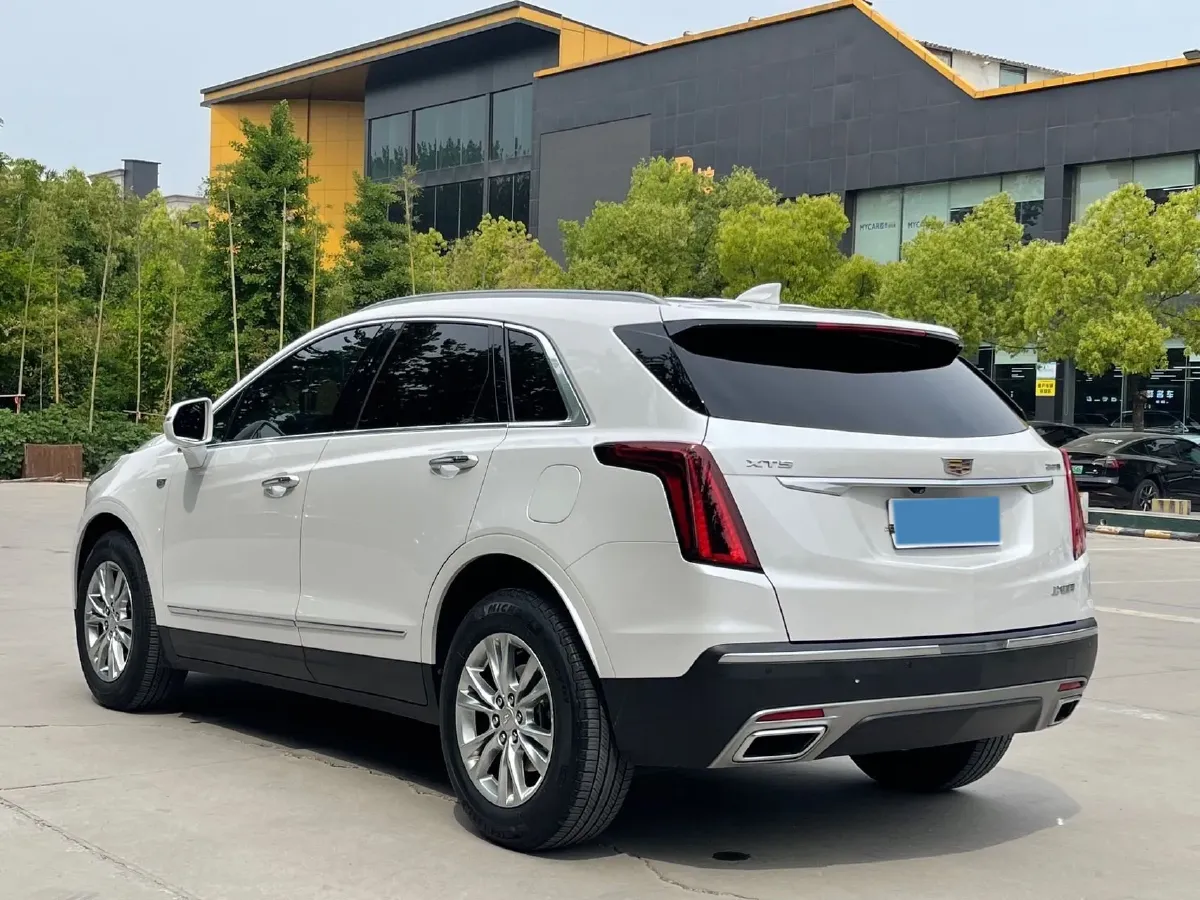 2023 Cadillac XT5 2.0T 237HP L4 9AT,autocango,china used car exporter,china ev exporter,chinese used car exporter,chinese used ev exporter
