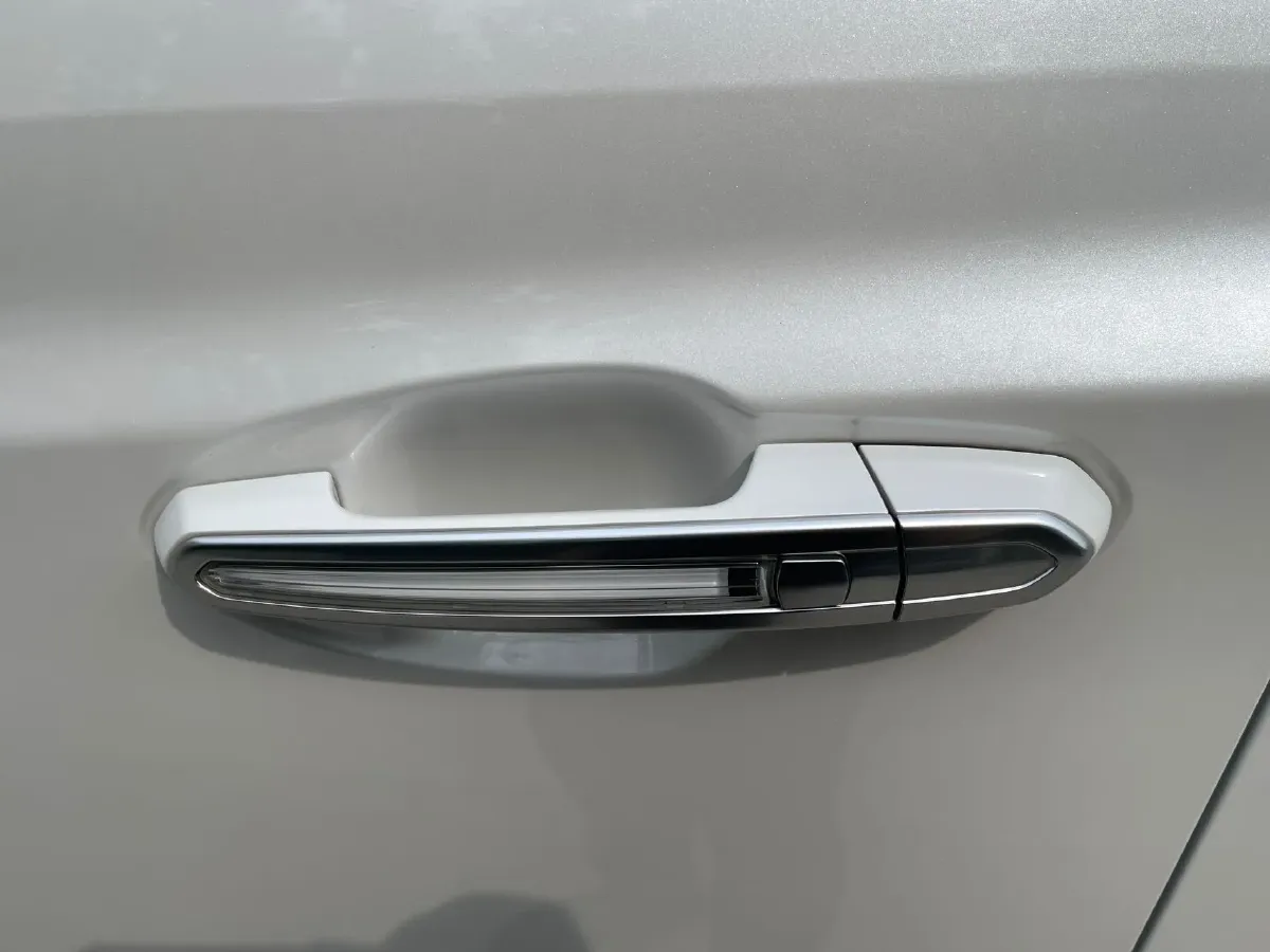 2023 Cadillac XT5 2.0T 237HP L4 9AT,autocango,china used car exporter,china ev exporter,chinese used car exporter,chinese used ev exporter