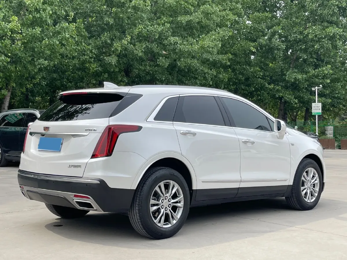 2023 Cadillac XT5 2.0T 237HP L4 9AT,autocango,china used car exporter,china ev exporter,chinese used car exporter,chinese used ev exporter