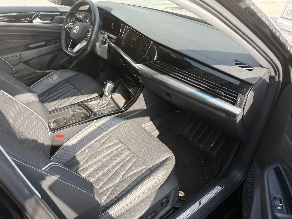2023 Volkswagen Passat 2.0T 186HP L4 7DCT,autocango,china used car exporter,china ev exporter,chinese used car exporter,chinese used ev exporter