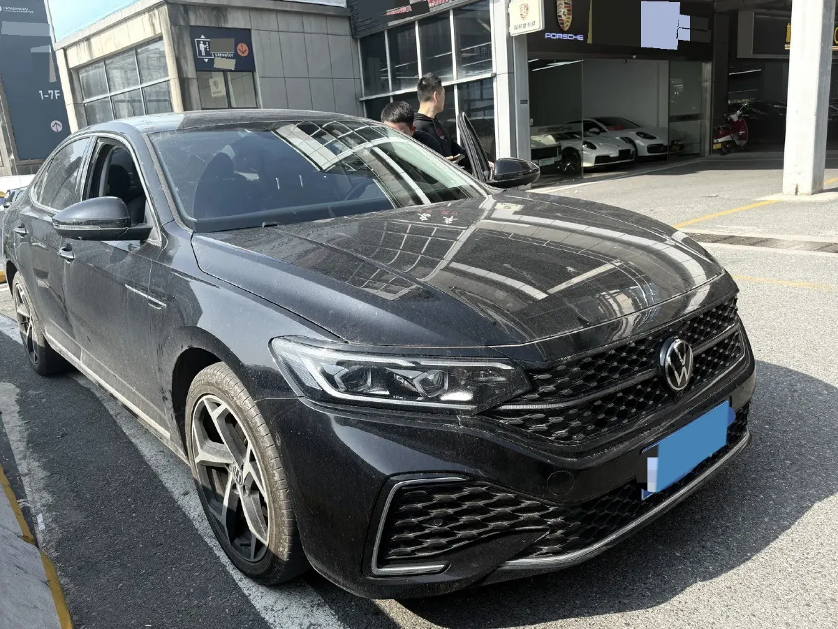 2023 Volkswagen Passat 2.0T 186HP L4 7DCT,autocango,china used car exporter,china ev exporter,chinese used car exporter,chinese used ev exporter