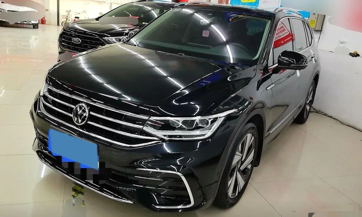 2024 Volkswagen Tiguan L 2.0T 186HP L4 7DCT,autocango,china used car exporter,china ev exporter,chinese used car exporter,chinese used ev exporter