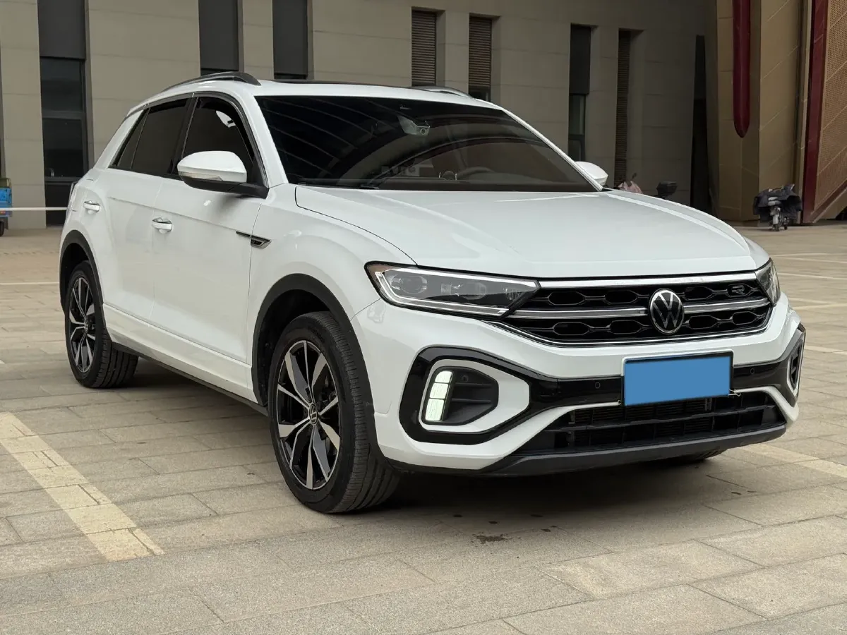 2023 Volkswagen T-Roc 1.5T 160HP L4 7DCT,autocango,china used car exporter,china ev exporter,chinese used car exporter,chinese used ev exporter
