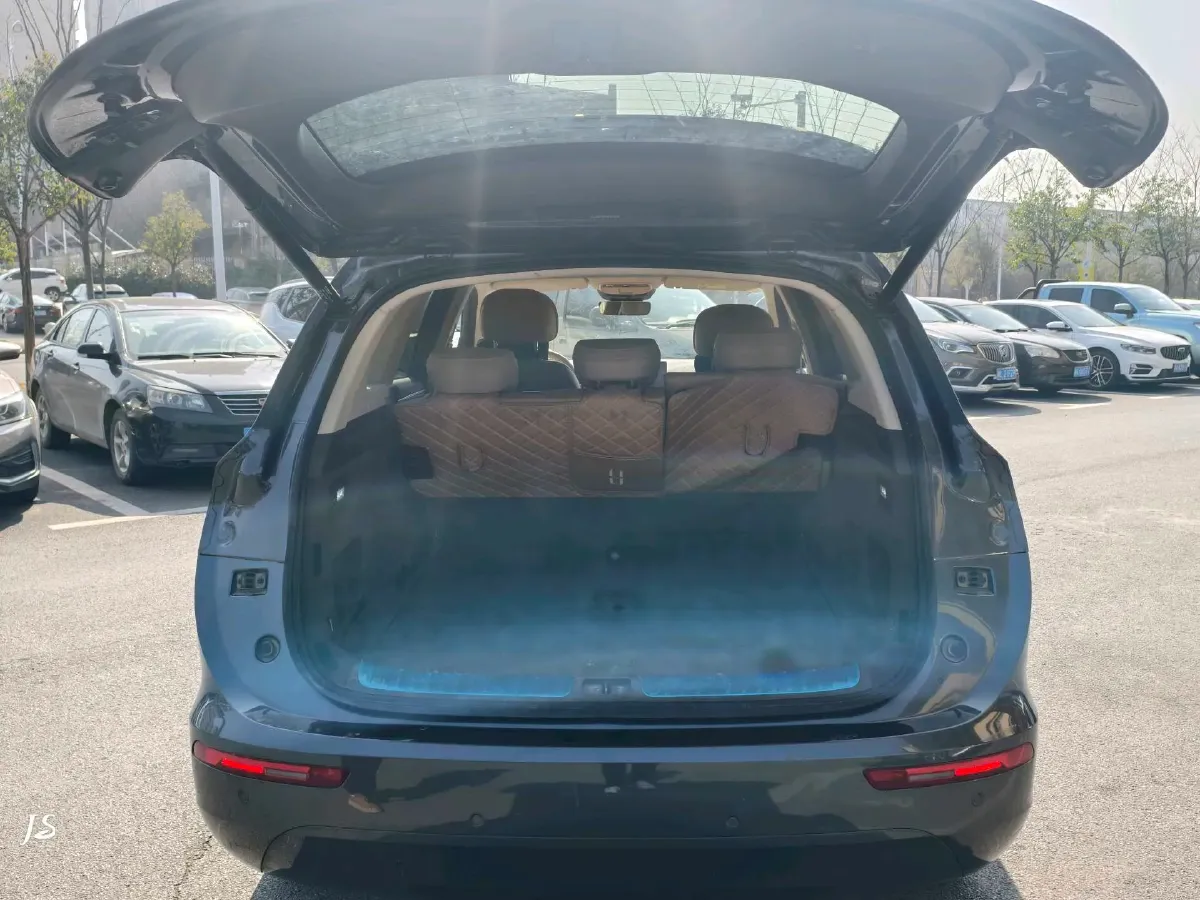 2024 AITO AITO M7 1.5T 152HP L4 REEV 40KWH,autocango,china used car exporter,china ev exporter,chinese used car exporter,chinese used ev exporter