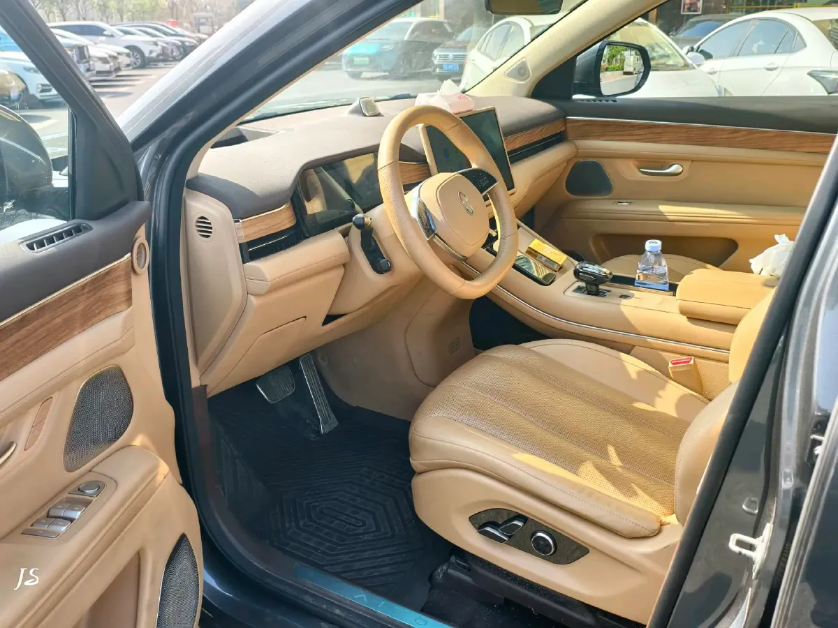 2024 AITO AITO M7 1.5T 152HP L4 REEV 40KWH,autocango,china used car exporter,china ev exporter,chinese used car exporter,chinese used ev exporter