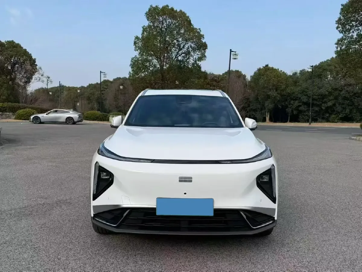 2025 Geely Galaxy L7 1.5L 112HP L4 1DHT PHEV 18.4KWH,autocango,china used car exporter,china ev exporter,chinese used car exporter,chinese used ev exporter