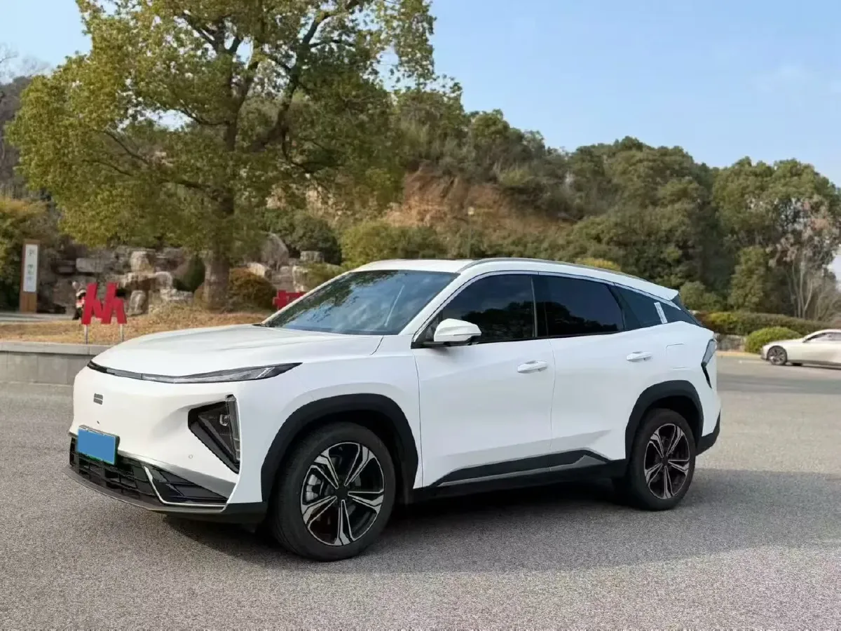 2025 Geely Galaxy L7 1.5L 112HP L4 1DHT PHEV 18.4KWH,autocango,china used car exporter,china ev exporter,chinese used car exporter,chinese used ev exporter