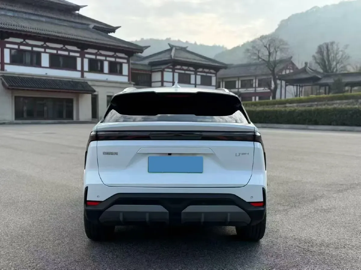 2025 Geely Galaxy L7 1.5L 112HP L4 1DHT PHEV 18.4KWH,autocango,china used car exporter,china ev exporter,chinese used car exporter,chinese used ev exporter