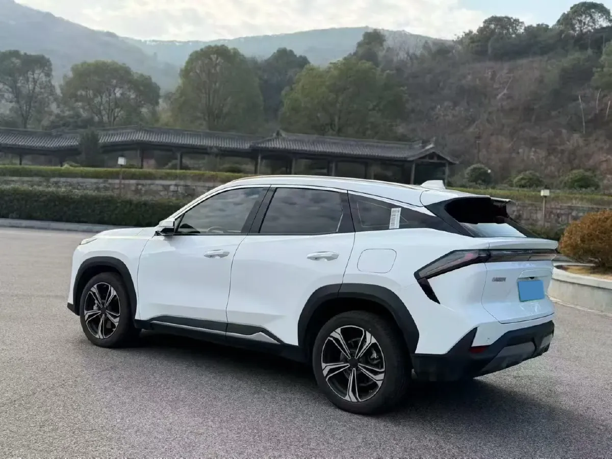 2025 Geely Galaxy L7 1.5L 112HP L4 1DHT PHEV 18.4KWH,autocango,china used car exporter,china ev exporter,chinese used car exporter,chinese used ev exporter