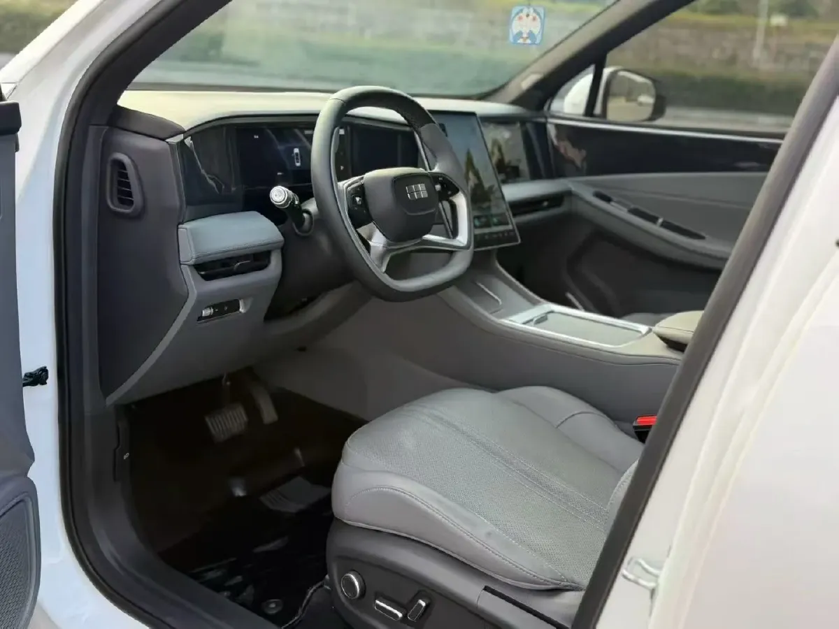 2025 Geely Galaxy L7 1.5L 112HP L4 1DHT PHEV 18.4KWH,autocango,china used car exporter,china ev exporter,chinese used car exporter,chinese used ev exporter