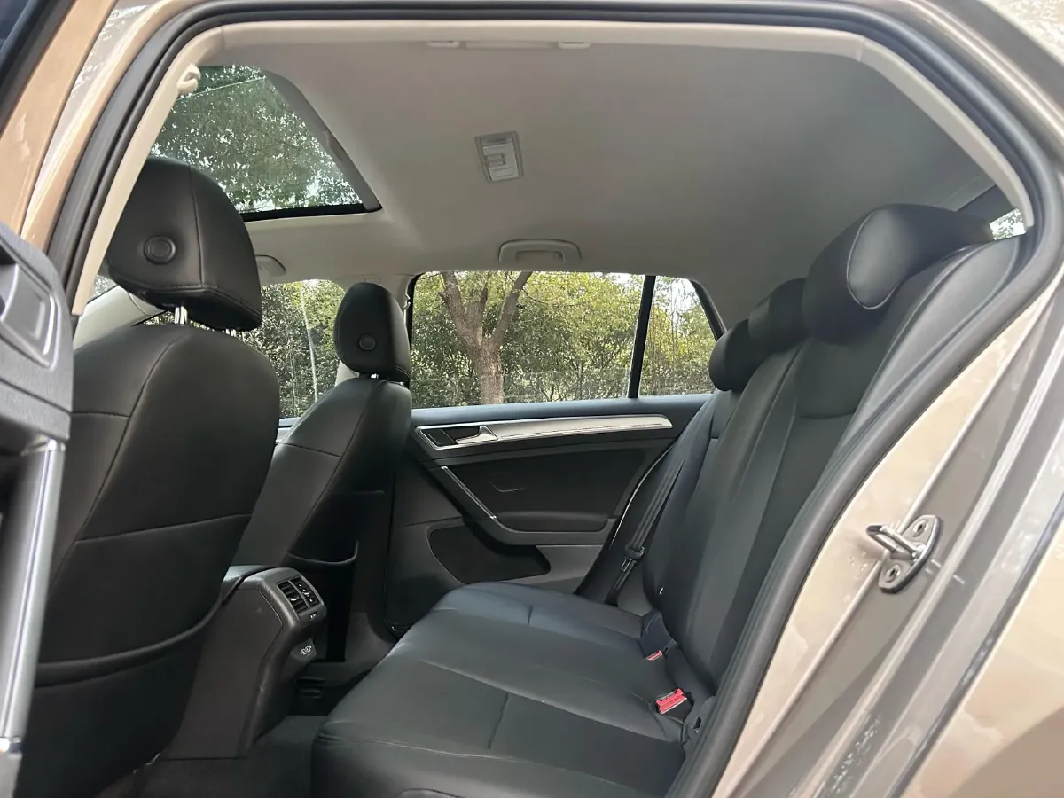 2019 Volkswagen Golf 1.2T 116HP L4 7DCT,autocango,china used car exporter,china ev exporter,chinese used car exporter,chinese used ev exporter