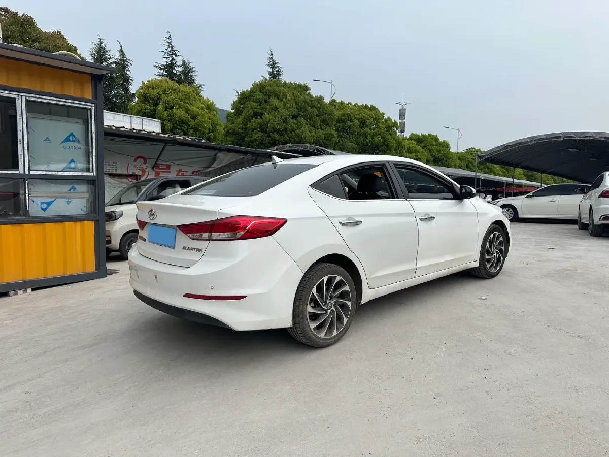 2020 Hyundai Elantra 1.5L 115HP L4 CVT,autocango,china used car exporter,china ev exporter,chinese used car exporter,chinese used ev exporter