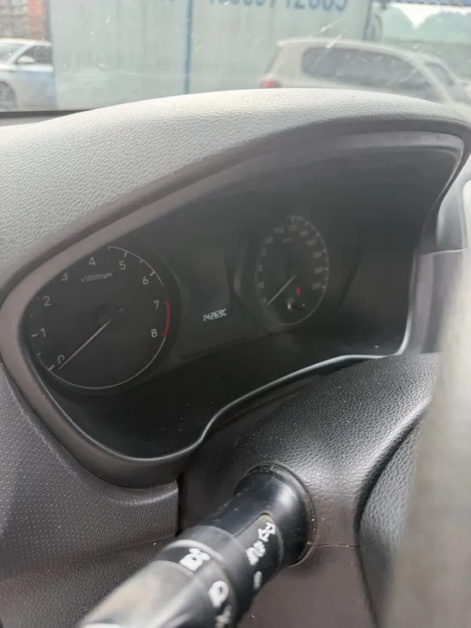 2017 Hyundai Reina 1.4L 95HP L4 4AT,autocango,china used car exporter,china ev exporter,chinese used car exporter,chinese used ev exporter