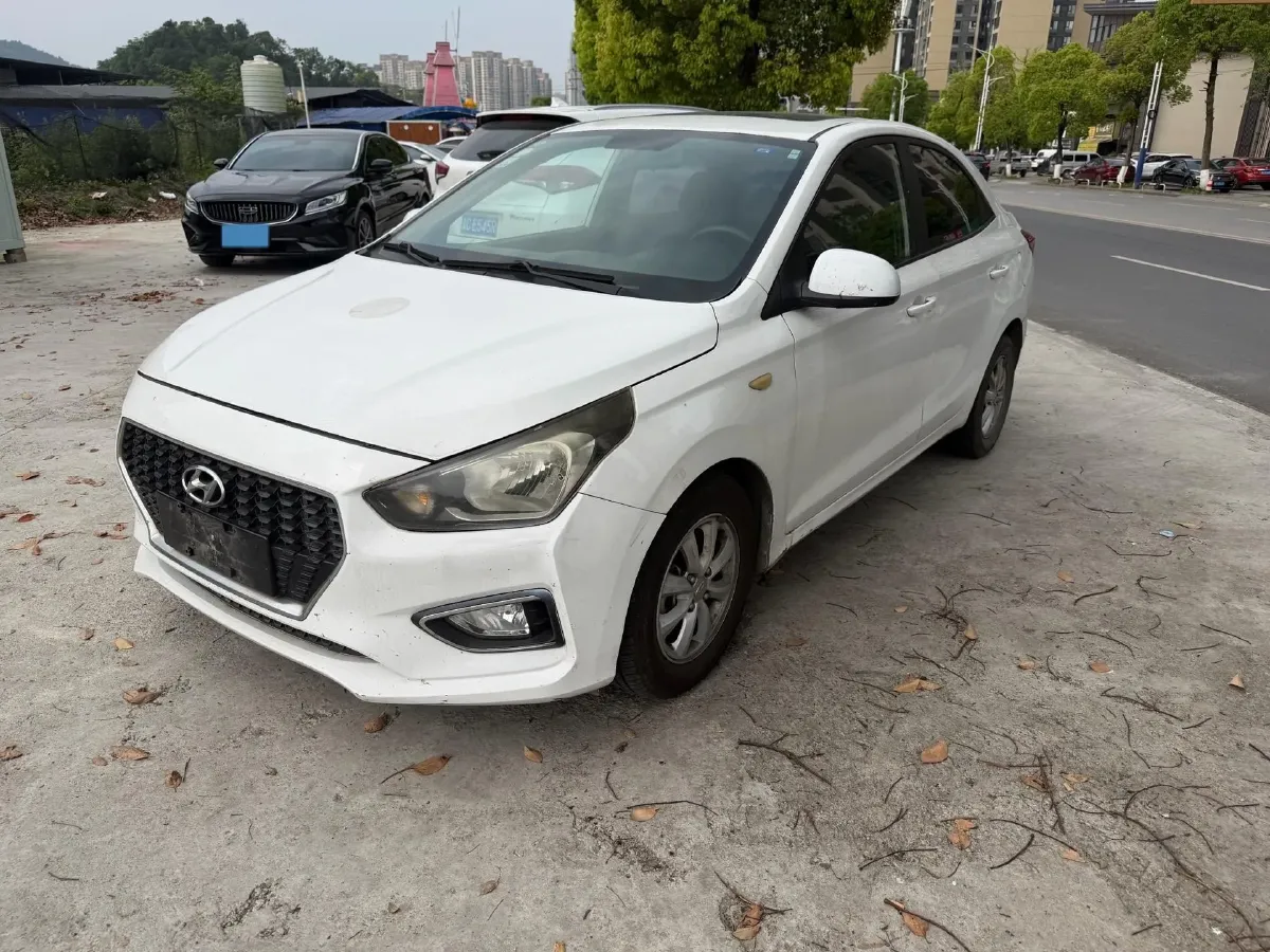 2017 Hyundai Reina 1.4L 95HP L4 4AT,autocango,china used car exporter,china ev exporter,chinese used car exporter,chinese used ev exporter