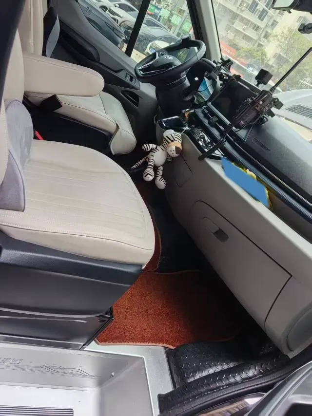 2021 MAXUS V90 RV 2.0T 148HP L4 6AT,autocango,china used car exporter,china ev exporter,chinese used car exporter,chinese used ev exporter