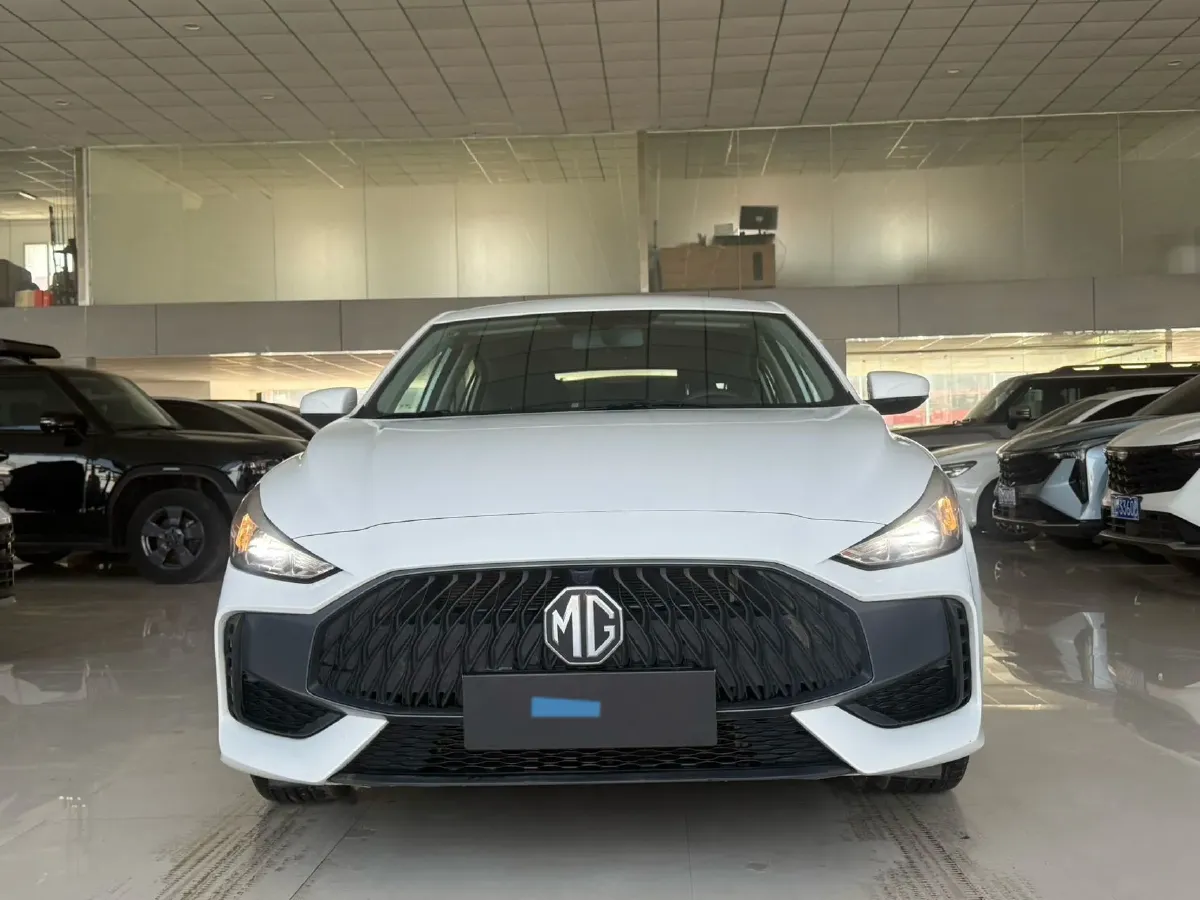 2023 MG 5 1.5L 129HP L4 5MT,autocango,china used car exporter,china ev exporter,chinese used car exporter,chinese used ev exporter