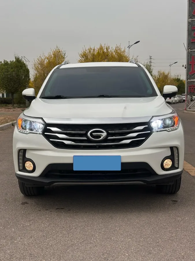 2018 GAC Trumpchi GS4 1.5T 152HP L4 6MT,autocango,china used car exporter,china ev exporter,chinese used car exporter,chinese used ev exporter