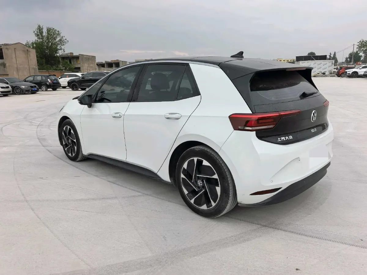 2024 Volkswagen ID.3 BEV 52.8KWH,autocango,china used car exporter,china ev exporter,chinese used car exporter,chinese used ev exporter